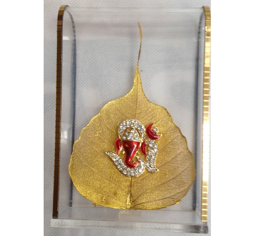 Lord Vinayaka Idel on Gold Color Leaf