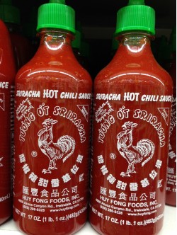 Sriracha Hot Chilli Sauce 17 OZ / 482 Gms