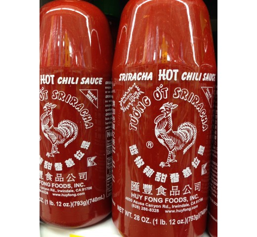 Sriracha Hot Chilli Sauce 28 OZ / 793 Gms