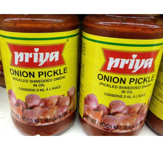 Priya Onion Pickle In Oil 10.6 OZ / 300 Gms