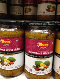 Shan Hydrabadi Mixed Pickle 10.58 OZ / 300 Gms